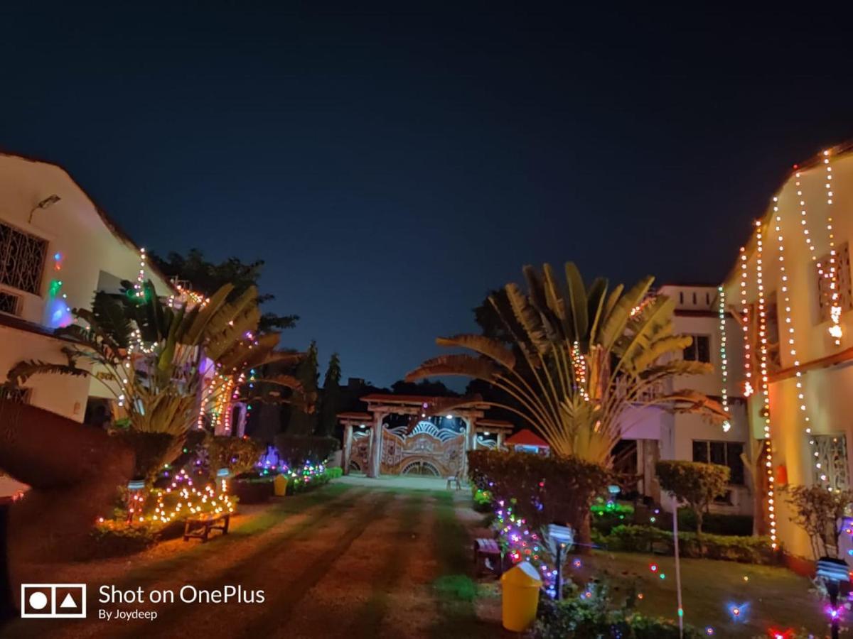 New Hemanjali Resort ボルプル エクステリア 写真